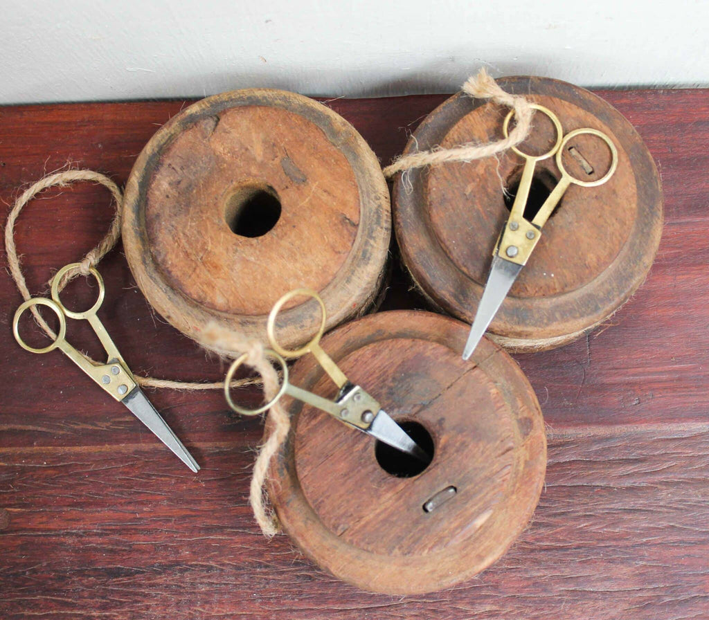 OF EARTH Vintage Indian bobbin with scissors