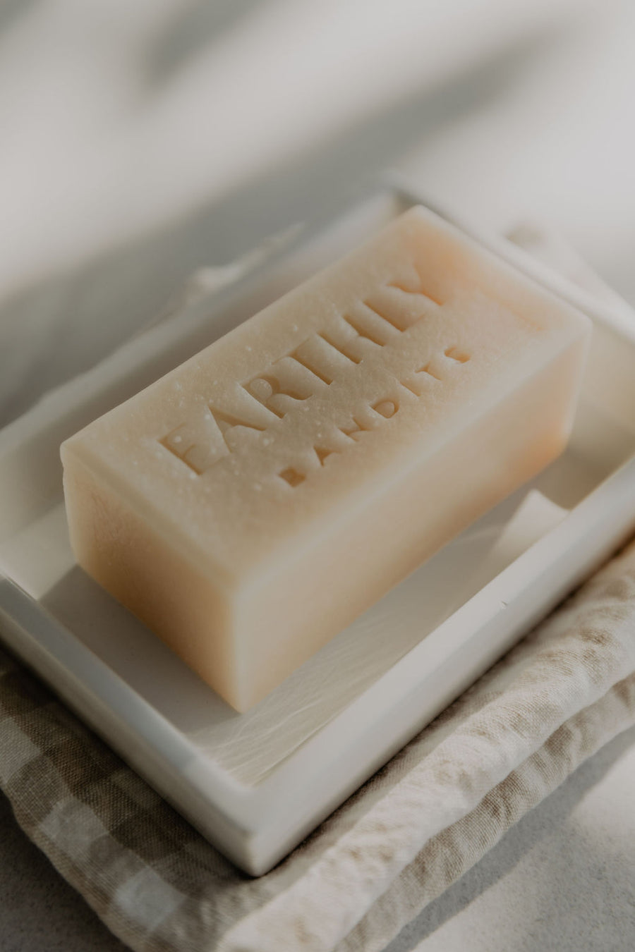 EARTHLY BANDITS Oat milk Nourish Body Bar