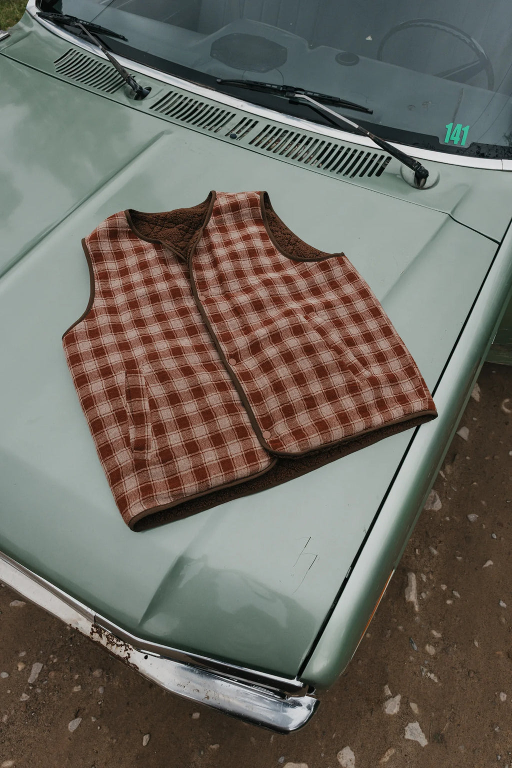 OTTWAY Nomad Sherpa Reversible Checked Vest