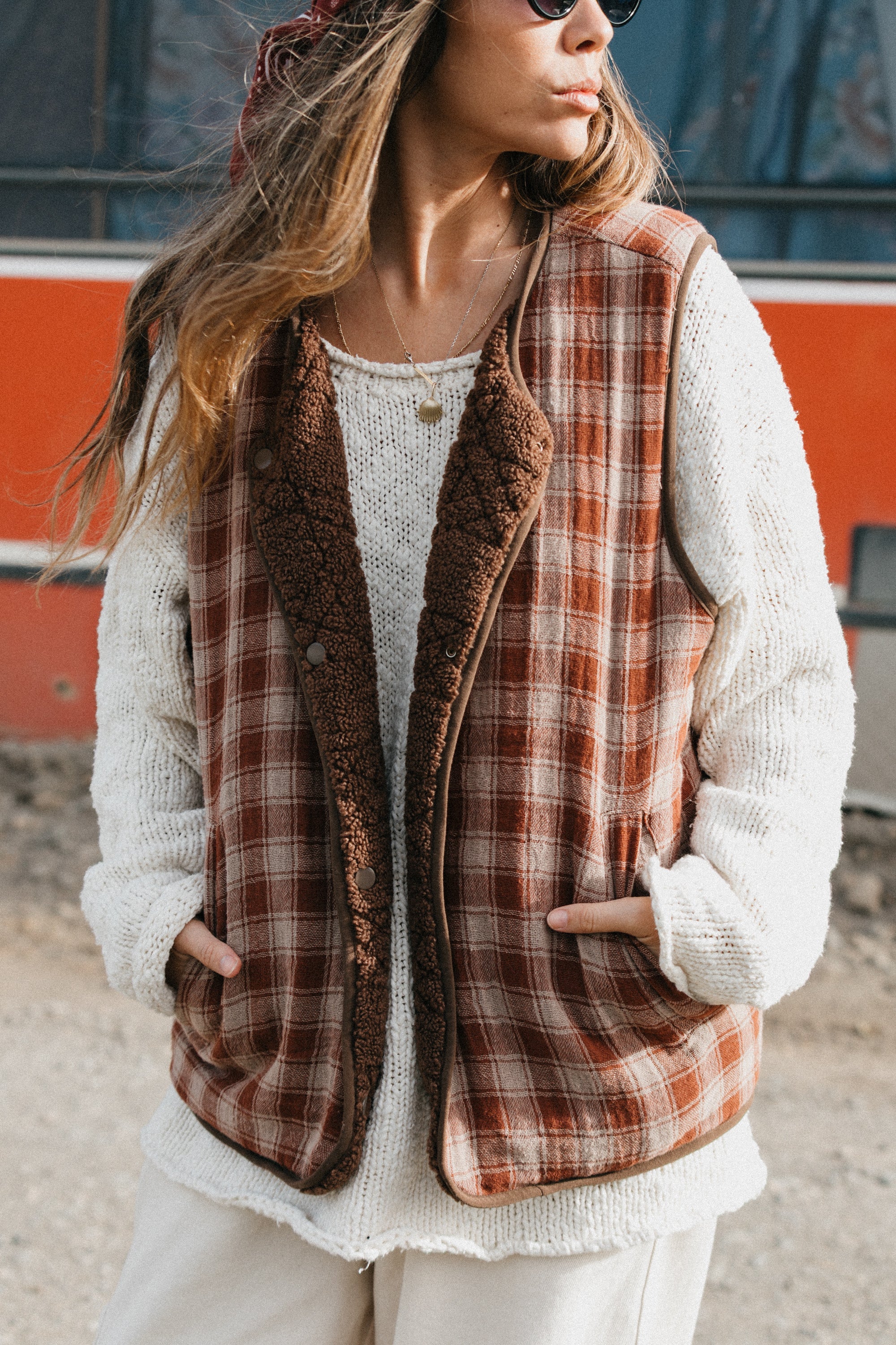 OTTWAY Nomad Sherpa Reversible Checked Vest